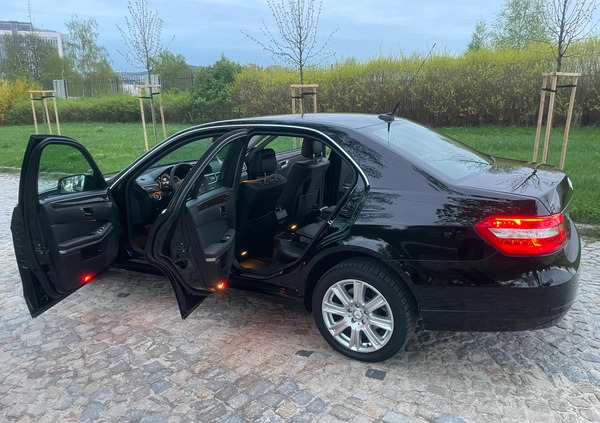 Mercedes-Benz Klasa E cena 52400 przebieg: 175000, rok produkcji 2012 z Kielce małe 436